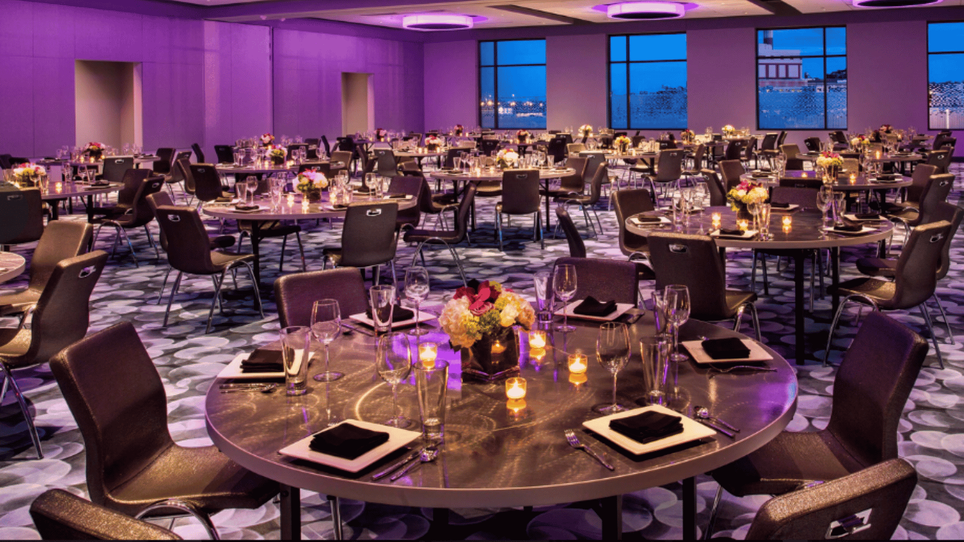 Aloft Boston Seaport District Meeting Room
